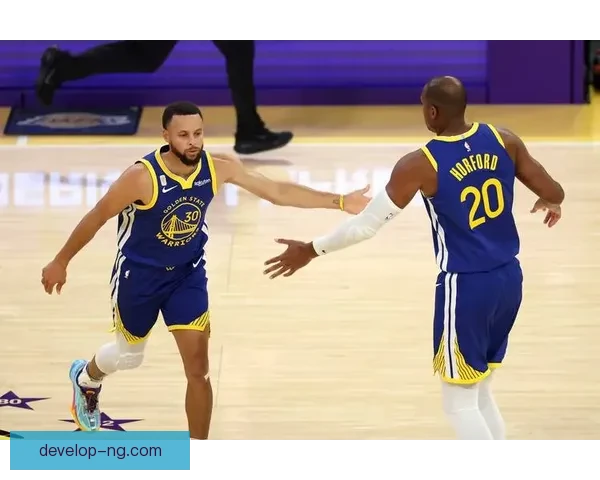 NBA焦点战再掀高潮巨星对决引爆季后赛格局东西部排名风云突变