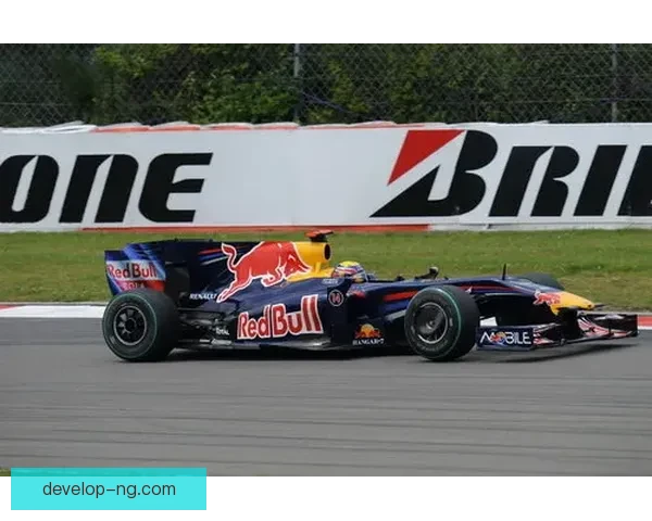 F1赛季最新动态揭晓各车队策略变化与冠军争夺战况