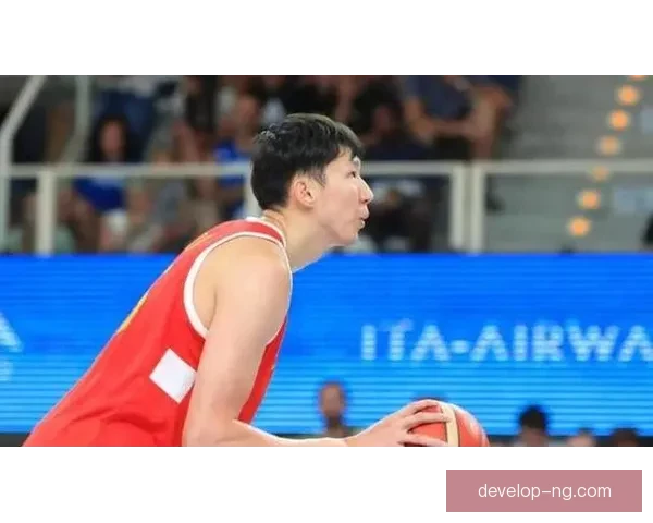 中国男篮逆袭胜韩国晋级亚洲杯四强 周琦全场砍下23分10篮板