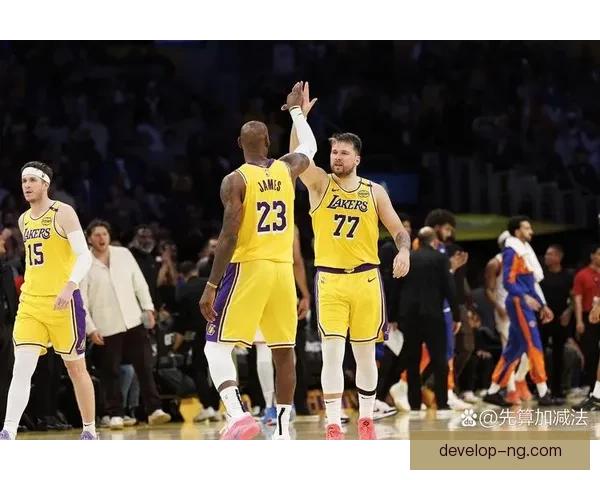 詹姆斯关键时刻绝杀湖人逆转勇士迎来连胜新高